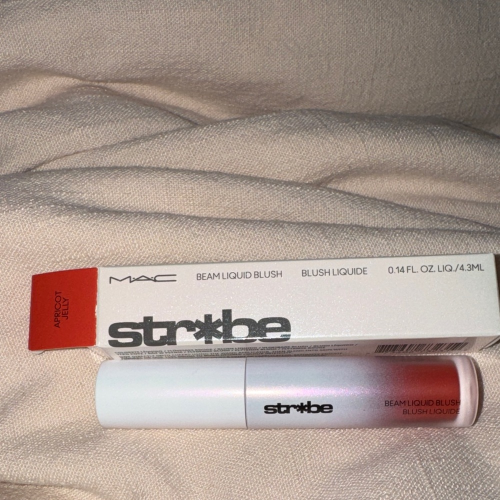 NWT MAC Strobe Beam Liquid Blush - Apricot Jelly